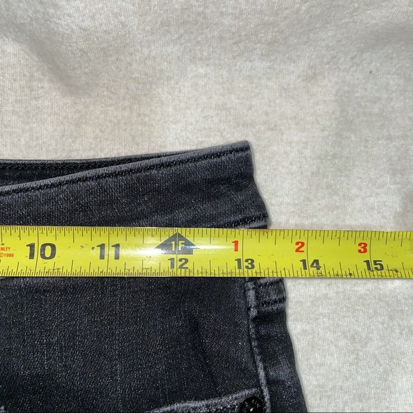 2/$20 Abercrombie and Fitch High Waisted Shorts 2 / 26 - Picture 7 of 9